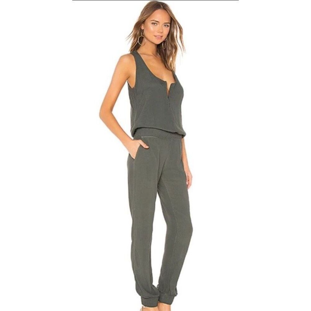 NWT Monrow Revolve Crepe Sleeveless Jumpsuit Size M